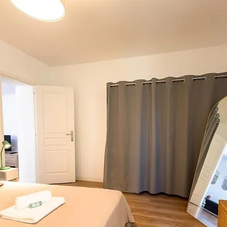 Colombine - Charme & Art De Vivre Au Coeur De Pezenas, Balcon, Wifi Fibre - Speciale