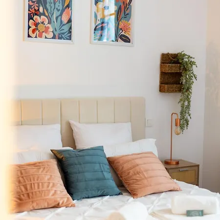 Lejlighed Colombine - Charme & Art De Vivre Au Coeur De Pezenas, Balcon, Wifi Fibre - Speciale *