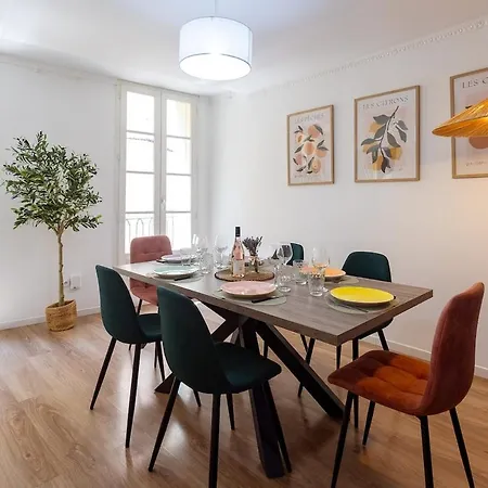 Colombine - Charme & Art De Vivre Au Coeur De Pezenas, Balcon, Wifi Fibre - Speciale